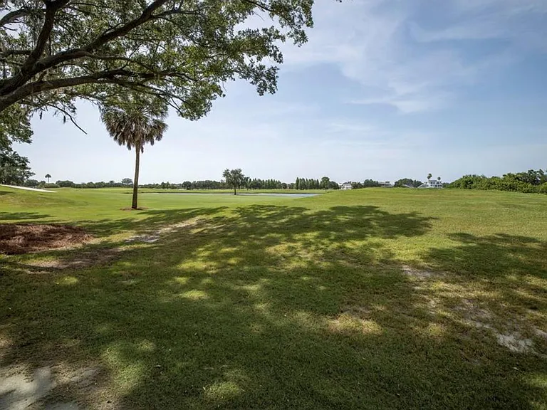2049 Skimmer Ct W — Photo 27