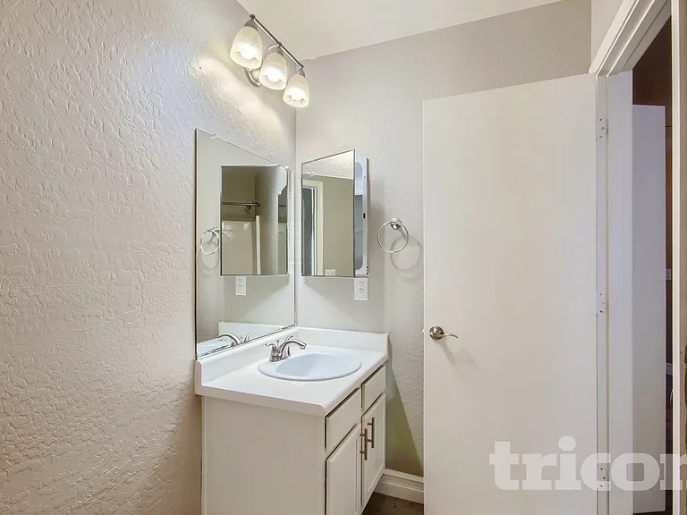 37186 W Amalfi Ave — Photo 10