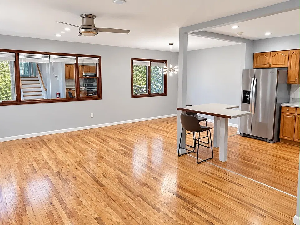 173 W 17th St #2