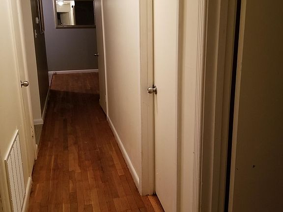 5th image of 316 Sycamore St #1