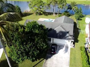 129 Sunflower Cir, Royal Palm Beach, FL 33411