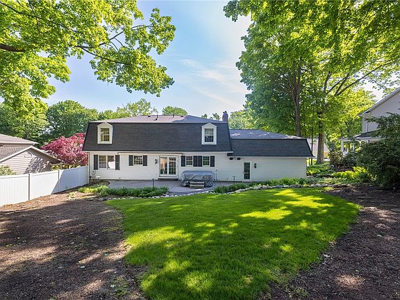 3rd image of 3012 Madeira Dr