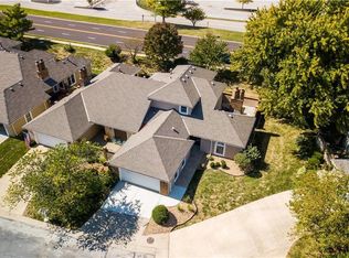 9732 Nieman Pl, Overland Park, KS 66214