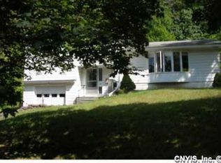 141 Lynn Cir, Syracuse, NY 13205