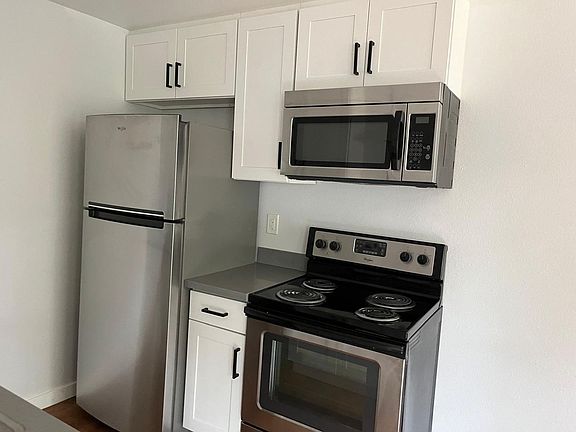 3rd image of 12113 114th Avenue Ct E APT 4