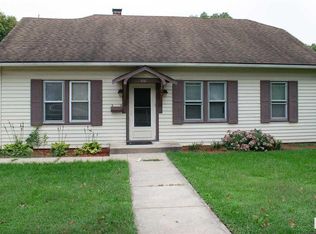 818 N Santa Fe Ave, Chillicothe, IL 61523