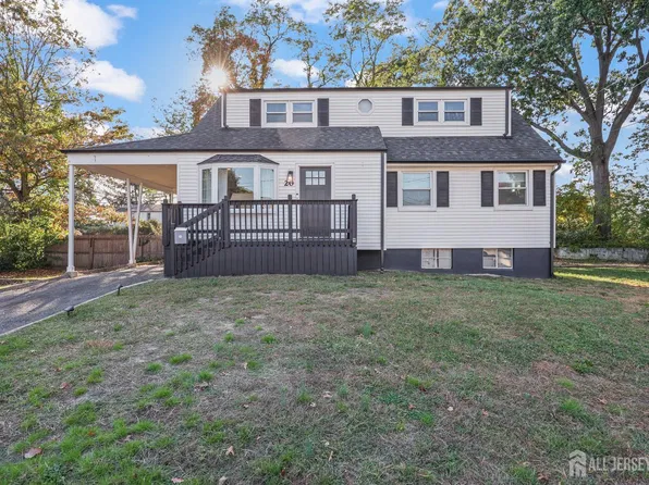 20 Oregon Ave, Hazlet, NJ 07730
