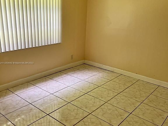 5th image of 9964 Twin Lakes Dr #35-B