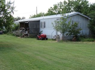303 N Pecan St, Holliday, TX 76366
