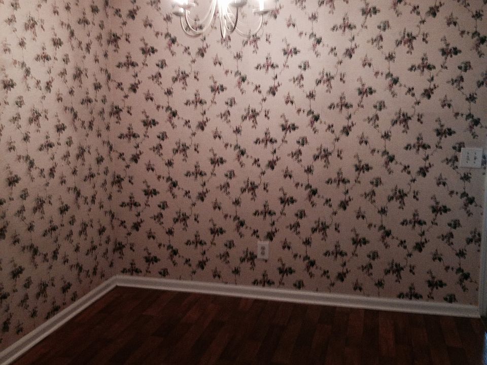2nd image of 131 Kimberly Way SW #131