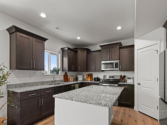 4th image of 740 N 175 E