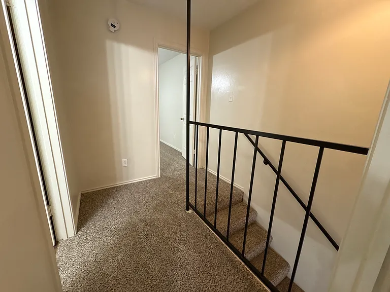 1607 N Nolan River Rd #A — Photo 3