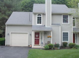 16 E Glen Dr, Taunton, MA 02780