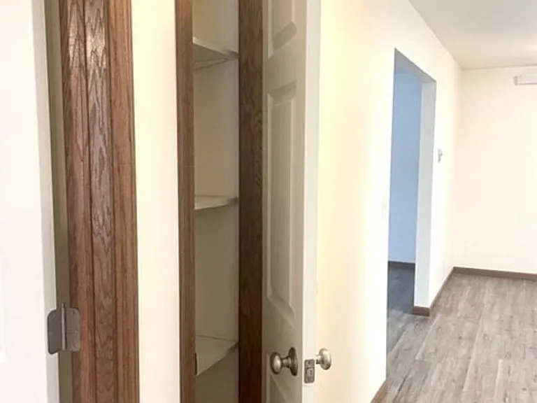 4910 Coventry Ct — Photo 18
