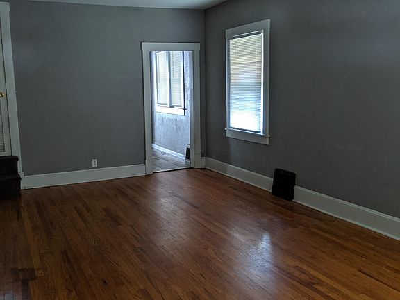 4th image of 3114 Jules St