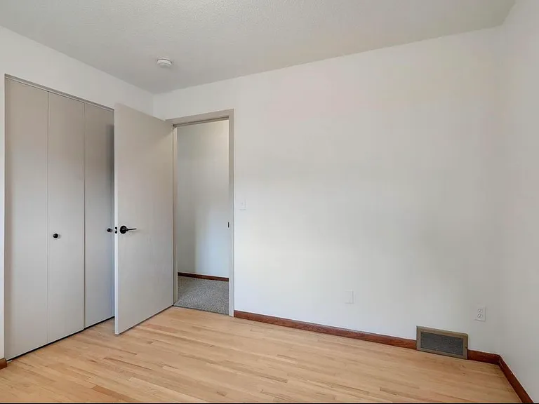 730 6th Ave S #730 — Photo 4
