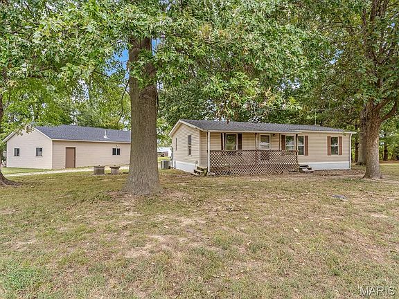 2nd image of 10250 Sandy Dr