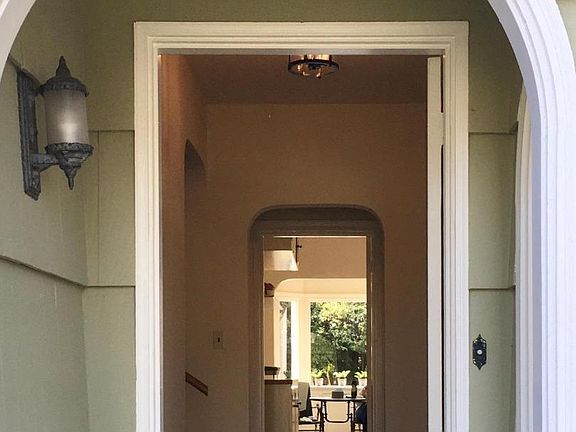 2nd image of 614 Orchard St