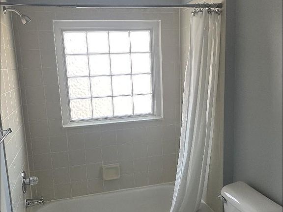 3rd image of 5476 Acorn Ln #5476