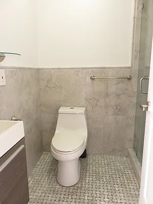 Rented by Space Real Estate | media 41