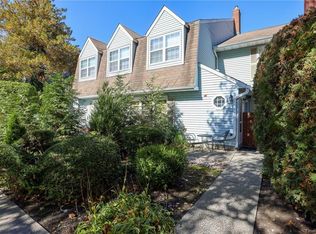 56 Homestead Village Dr, Warwick, NY 10990