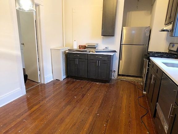 4th image of 1428 Astoria Park S #1