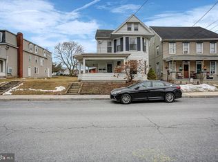 230 W 2nd St, Waynesboro, PA 17268