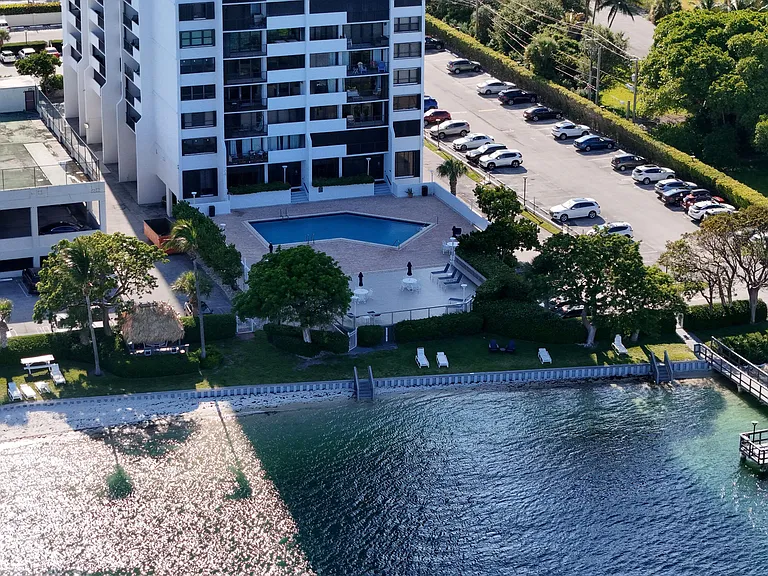5600 N Flagler Dr #905 — Photo 4