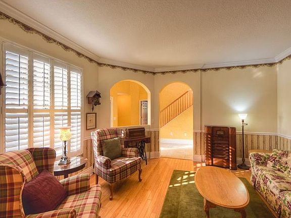 3rd image of 11023 Sailbrooke Dr