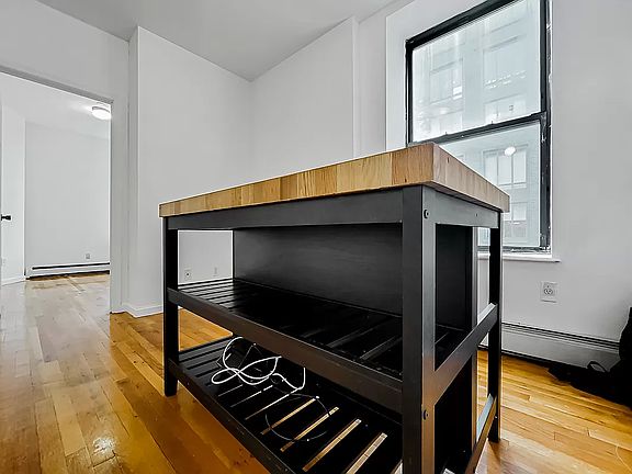 4th image of 181 E Houston St APT 3a