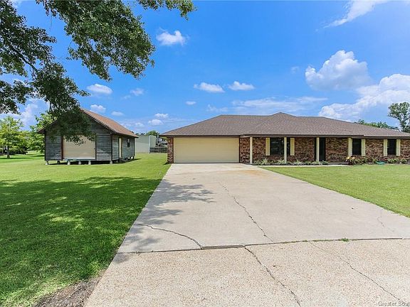 2nd image of 7032 Chenier Dr