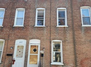 245 Lexington Ave, Crum Lynne, PA 19022