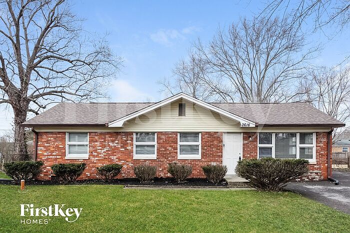 1st image of 2616 Lincoln Ln