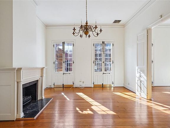 4th image of 519 Madison St #B