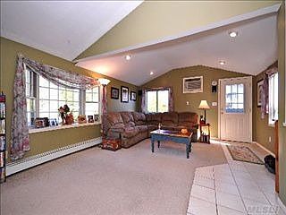 1st image of 18 Norwood Pl