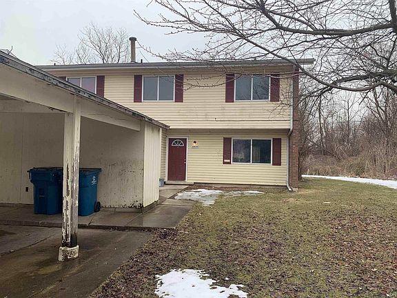 2nd image of 39034 Edwards Ct
