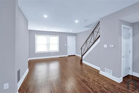 2610 S Hobson St — Photo 6
