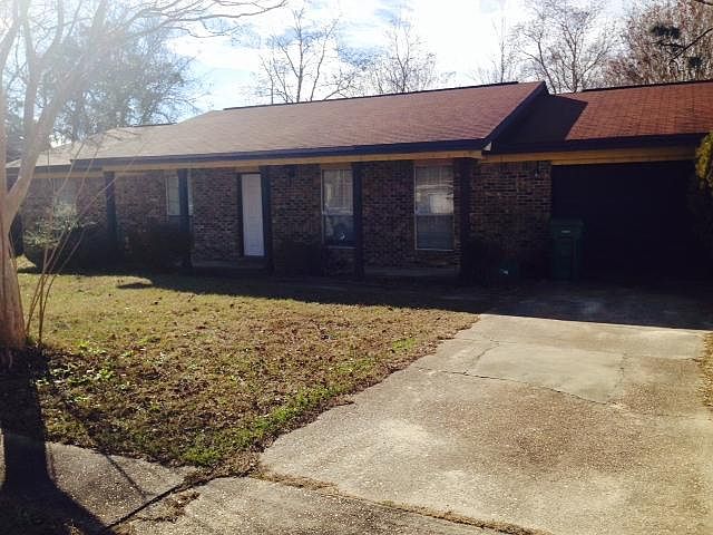 1st image of 105 Deville Dr
