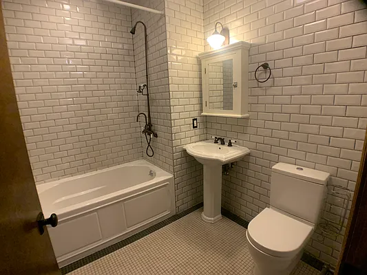 Rented by Highline Residential | media 3