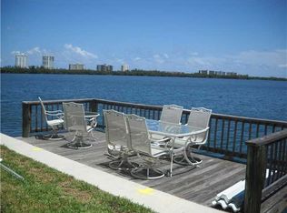 1289 Nettles Blvd, Jensen Beach, FL 34957