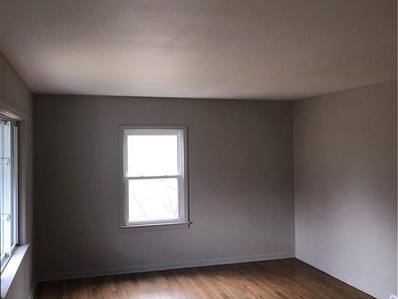 3rd image of 2180 Quayle Dr