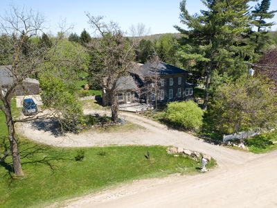 22 W Allen Rd, Howell, MI, 48855