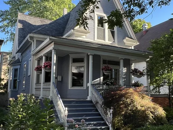 2133 W Wilson Ave, Chicago, IL 60625