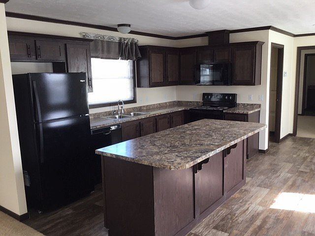 1st image of 2 Sharon Dr #190