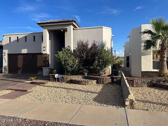 2nd image of 14262 Loma Esmeralda Dr