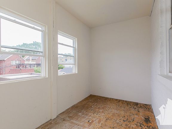 5th image of 3635 N Paulina St #2