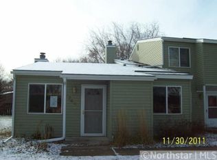 1746 Humphrey Ct, Northfield, MN 55057