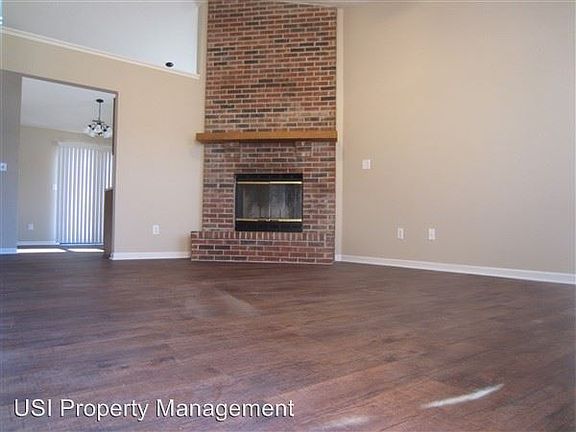 3rd image of 3663 N Bearwood Dr