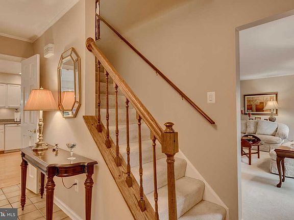 3rd image of 509 Bramblewood Ct