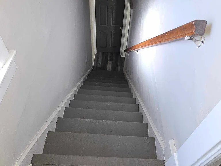 1756 Midland Ave — Photo 9